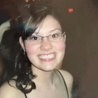 a beautiful young girl smiling